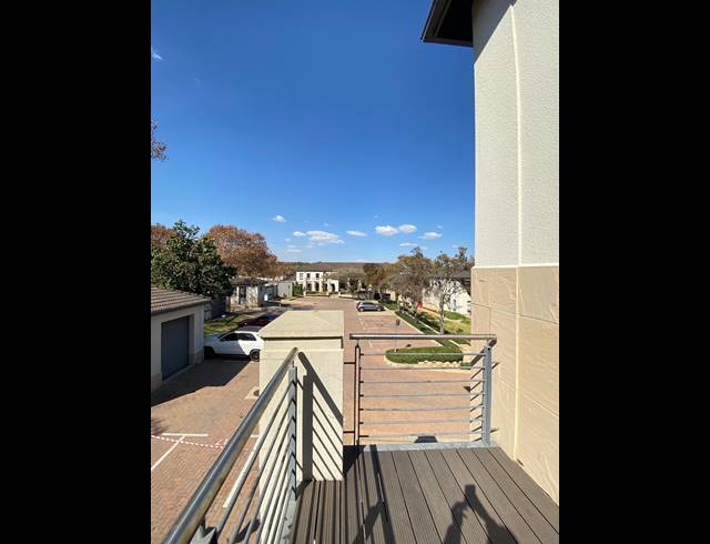 370M² OFFICE TO LET IN BRYANSTON